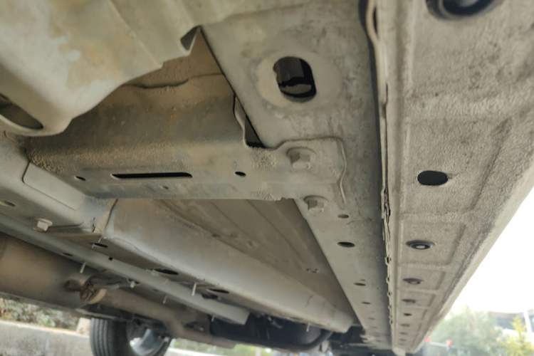 Used Haval JOLION 2021 1.5T Automatic Grand Three-Volume Version Chassis Front Left