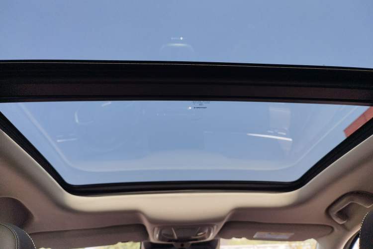 Used Haval JOLION 2021 1.5T Automatic Four-Door Version Headliner