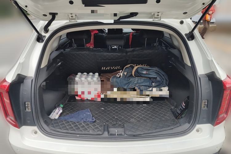 Used Haval JOLION 2021 1.5T Automatic Grand Three-Volume Version Trunk