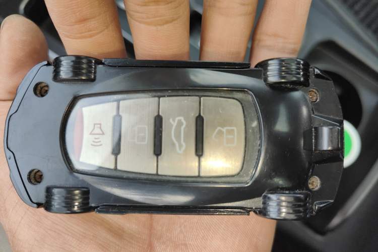 Used Haval JOLION 2021 1.5T Automatic Grand Three-Volume Version Vehicle Key