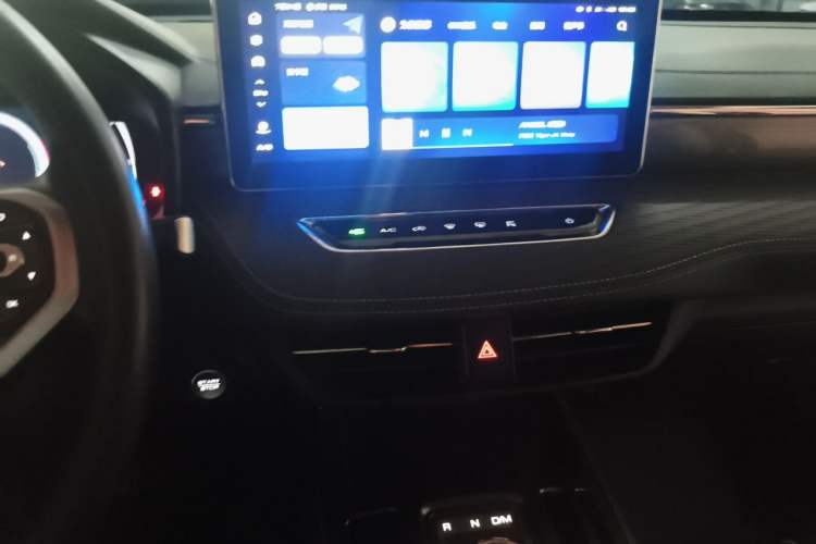 Used Haval JOLION 2021 1.5T Automatic Grand Three-Volume Version Audio And AC Panel