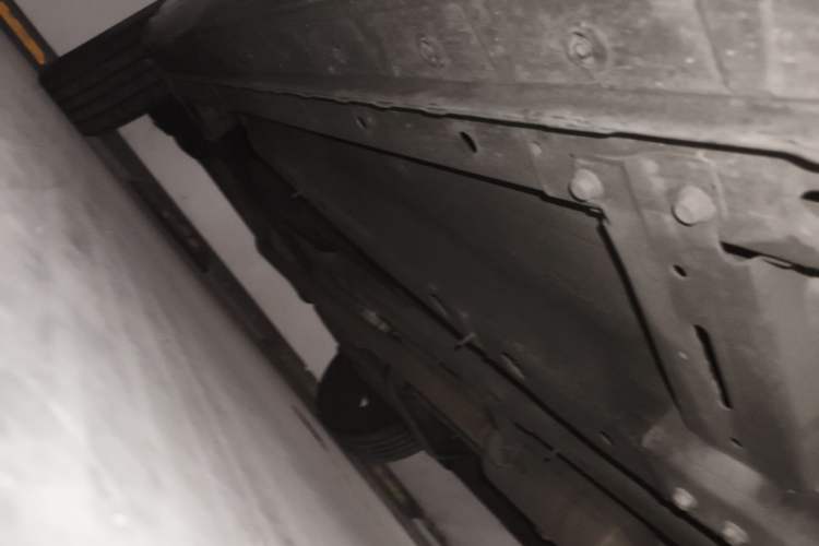 Used Haval JOLION 2021 1.5T Automatic Grand Three-Volume Version Chassis Front Right