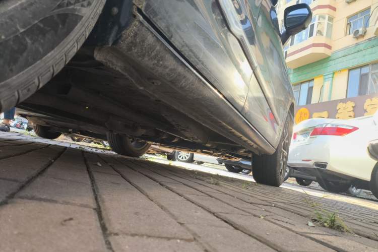 Used Haval JOLION 2021 1.5T Automatic Grand Three-Volume Version Chassis Rear Right