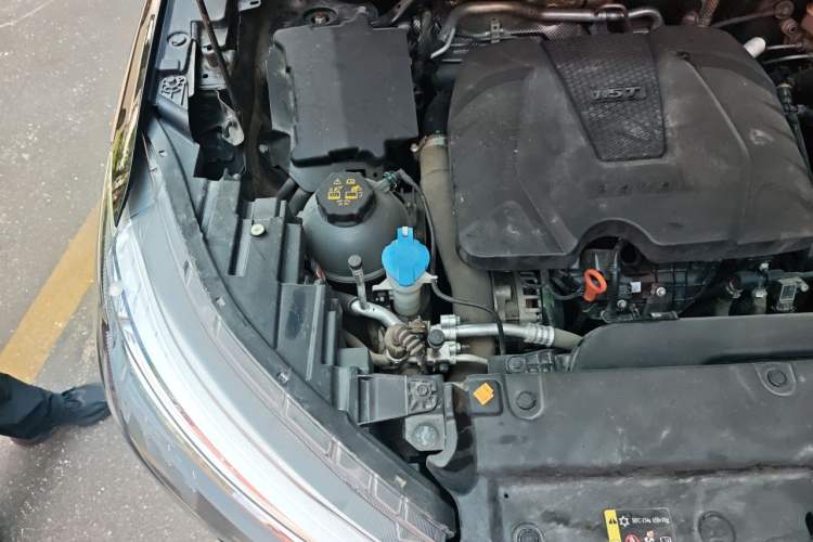 Used Haval JOLION 2021 1.5T Automatic Grand Three-Volume Version Engine Bay Right