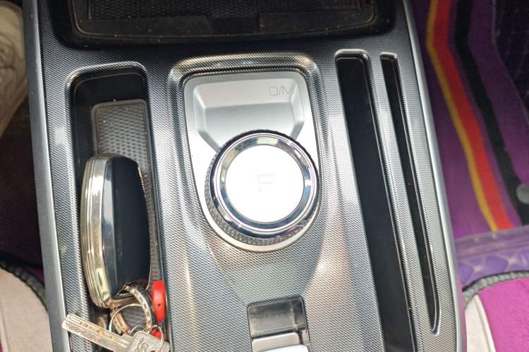 Used Haval JOLION 2021 1.5T Automatic Four-Door Version Gear Lever