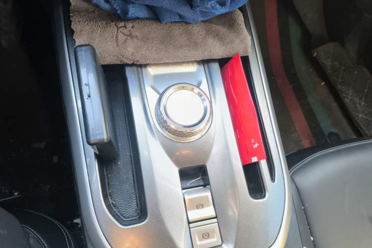 Used Haval JOLION 2021 1.5T Automatic Grand Three-Volume Version Gear Lever