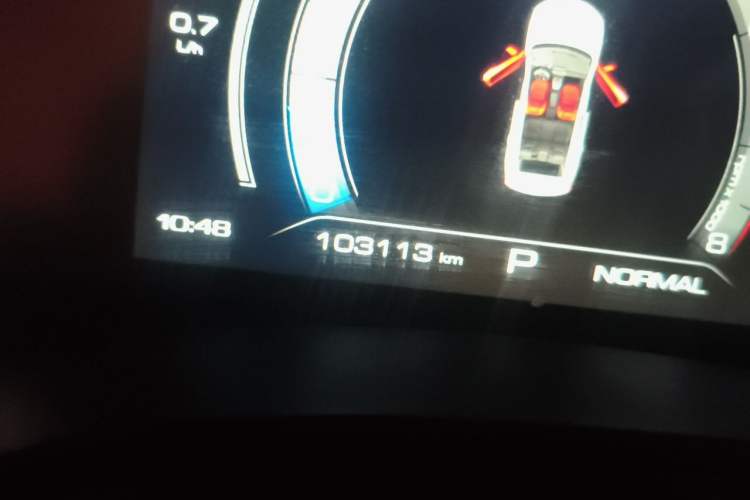 Used Haval JOLION 2021 1.5T Automatic Grand Three-Volume Version Odometer Close Up
