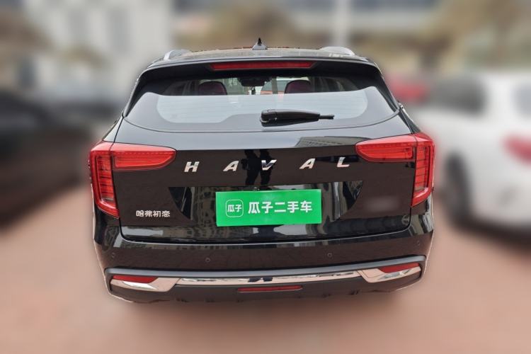 Used Haval JOLION 2021 1.5T Automatic Four-Door Version Rear
