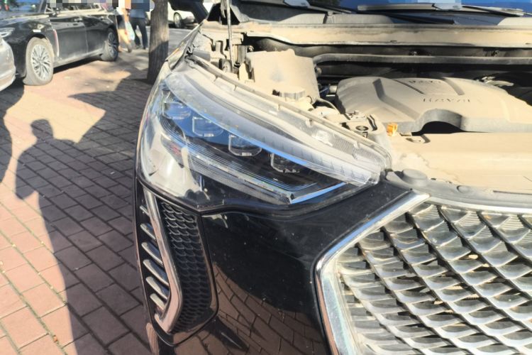 Used Haval JOLION 2021 1.5T Automatic Grand Three-Volume Version Right Front Headlight