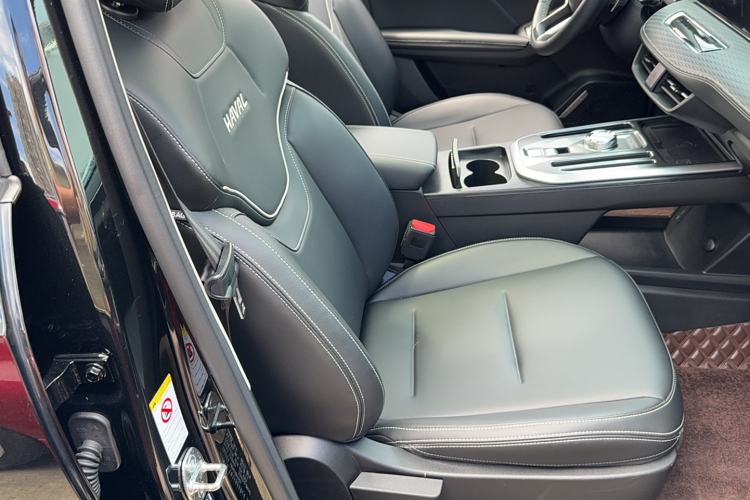 Used Haval JOLION 2021 1.5T Automatic Four-Door Version Right Front Seat