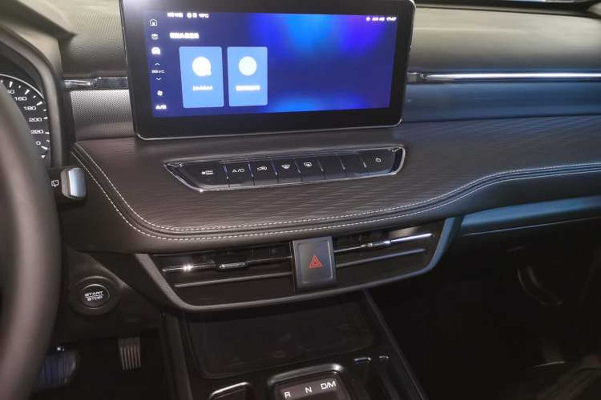 Used Haval JOLION 2021 1.5T Automatic Big Second Edition Audio And AC Panel