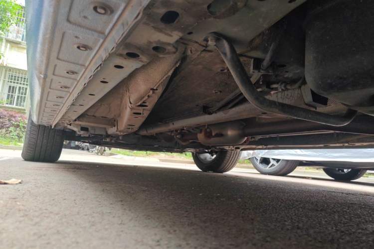 Used Haval JOLION 2021 1.5T Automatic Four-Door Version Chassis Rear Left