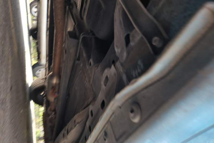 Used Haval JOLION 2021 1.5T Automatic Four-Door Version Chassis Rear Right