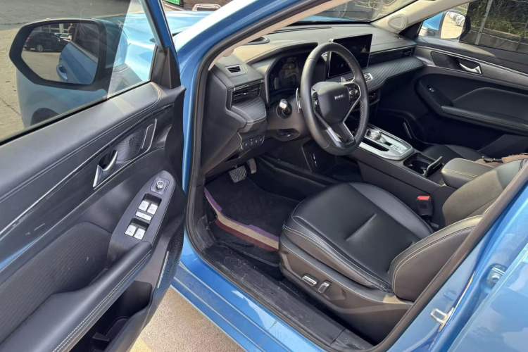 Used Haval JOLION 2021 1.5T Automatic Four-Door Version Driver Seat
