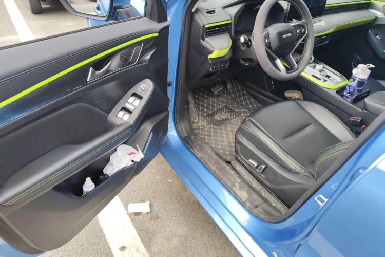 Used Haval JOLION 2021 1.5T Automatic Grand Three-Volume Version Driver Seat