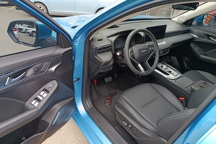 Used Haval JOLION 2021 1.5T Automatic Four-Door Version Driver Seat