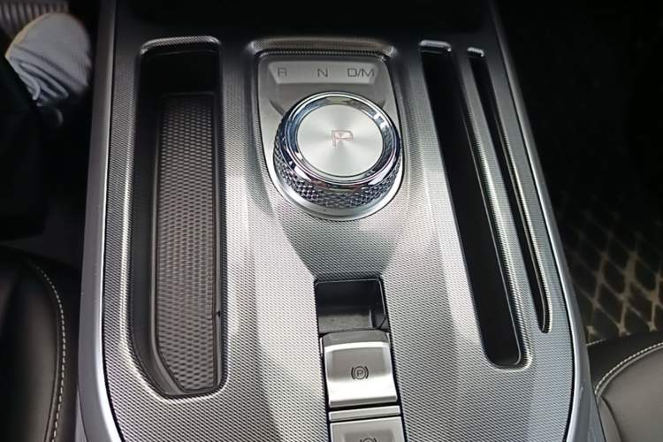 Used Haval JOLION 2021 1.5T Automatic Four-Door Version Gear Lever