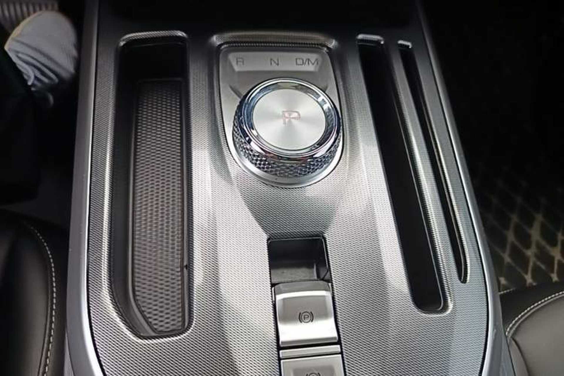 Used Haval JOLION 2021 1.5T Automatic Four-Door Version Gear Lever