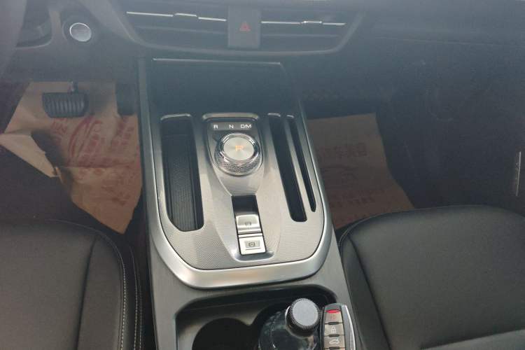 Used Haval JOLION 2021 1.5T Automatic Four-Door Version Gear Lever