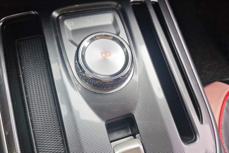 Used Haval JOLION 2021 1.5T Automatic Four-Door Version Gear Lever