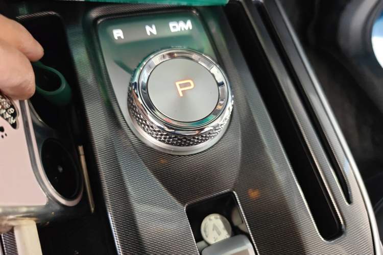 Used Haval JOLION 2021 1.5T Automatic Four-Door Version Gear Lever