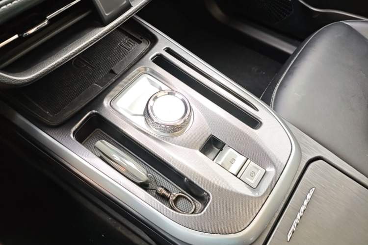 Used Haval JOLION 2021 1.5T Automatic Four-Door Version Gear Lever