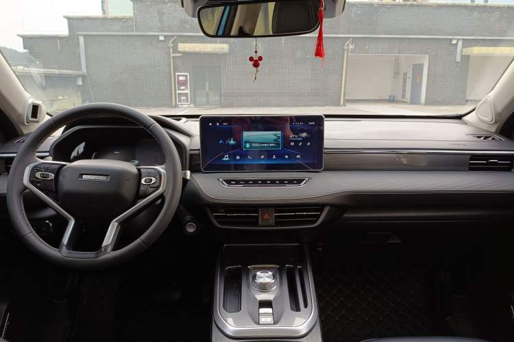 Used Haval JOLION 2021 1.5T Automatic Four-Door Version Interior 1