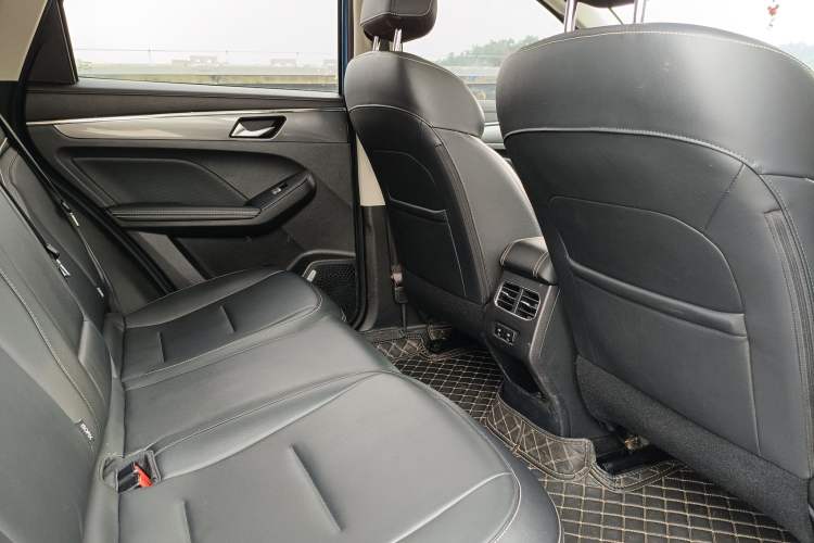 Used Haval JOLION 2021 1.5T Automatic Four-Door Version Interior 7