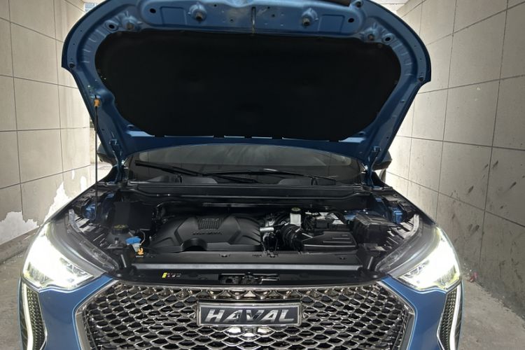 Used Haval JOLION 2021 1.5T Automatic Four-Door Version Interior 7