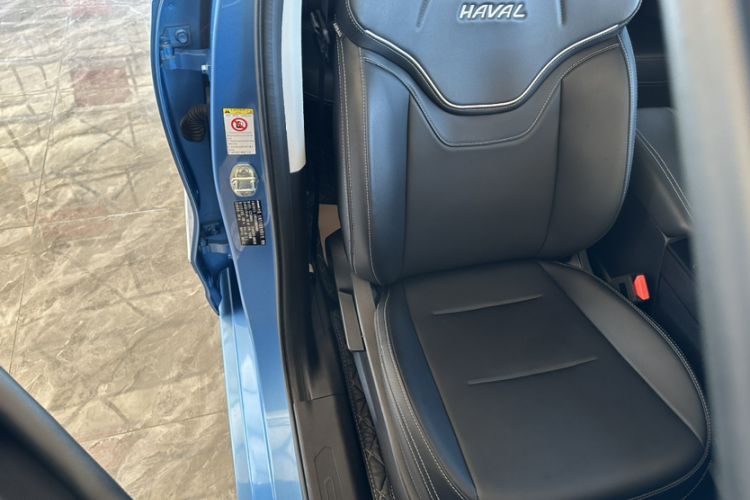Used Haval JOLION 2021 1.5T Automatic Grand Three-Volume Version Interior 8