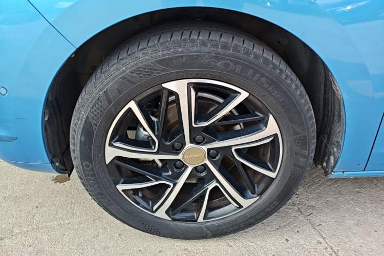 Used Haval JOLION 2021 1.5T Automatic Four-Door Version Left Front Wheel Hub