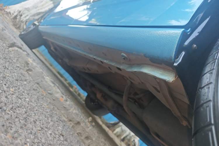Used Haval JOLION 2021 1.5T Automatic Four-Door Version Left Side Sill