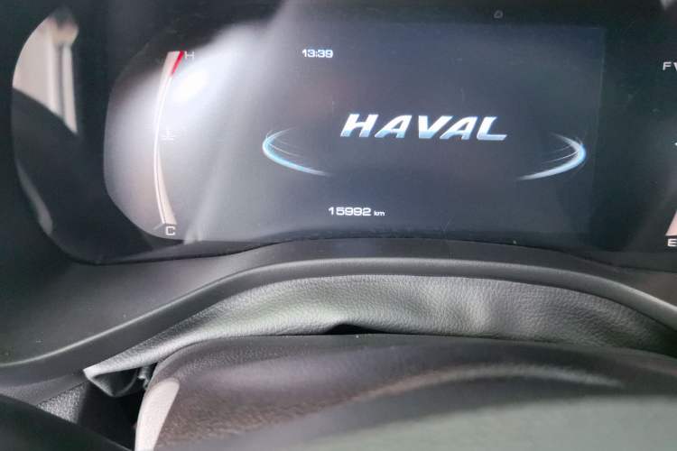 Used Haval JOLION 2021 1.5T Automatic Grand Three-Volume Version Odometer Close Up