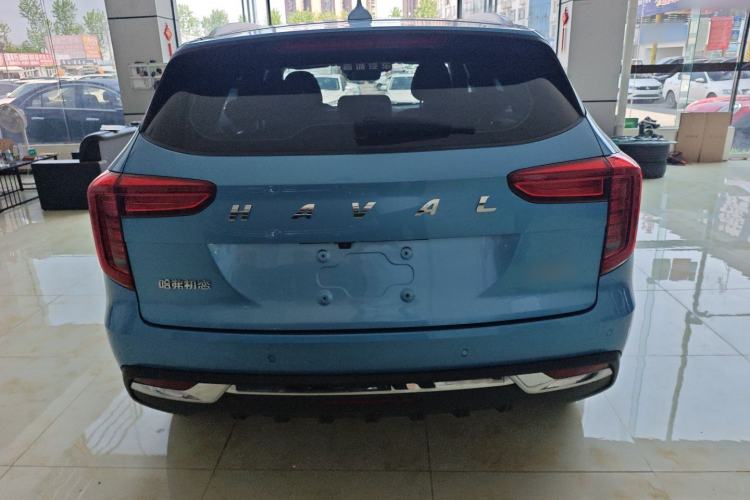 Used Haval JOLION 2021 1.5T Automatic Four-Door Version Rear