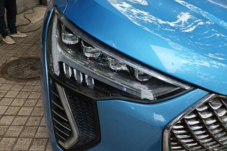 Used Haval JOLION 2021 1.5T Automatic Grand Three-Volume Version Right Front Headlight