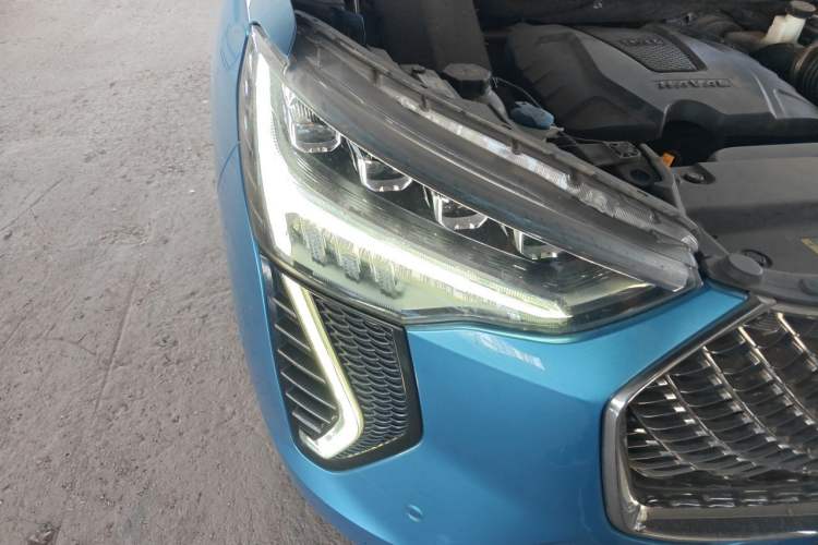 Used Haval JOLION 2021 1.5T Automatic Four-Door Version Right Front Headlight
