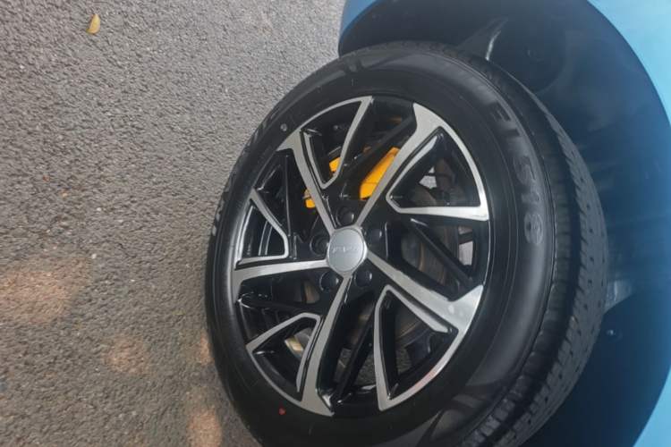 Used Haval JOLION 2021 1.5T Automatic Four-Door Version Right Rear Wheel Hub