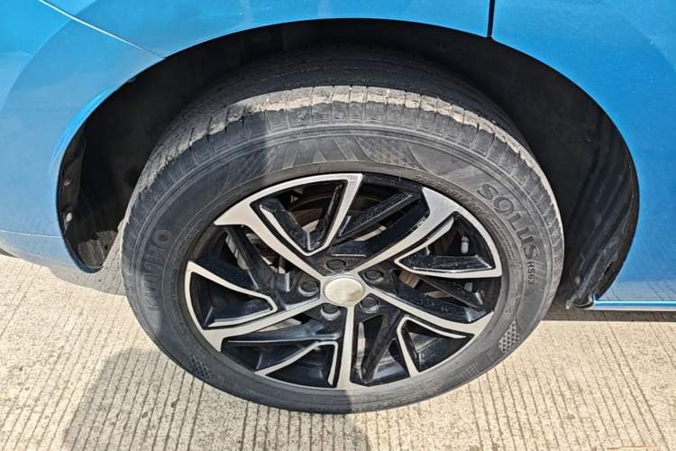 Used Haval JOLION 2021 1.5T Automatic Four-Door Version Right Rear Wheel Hub