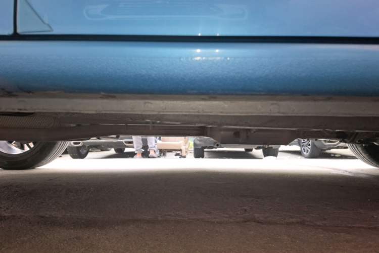 Used Haval JOLION 2021 1.5T Automatic Four-Door Version Right Side Sill