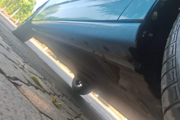 Used Haval JOLION 2021 1.5T Automatic Four-Door Version Right Side Sill