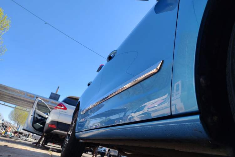 Used Haval JOLION 2021 1.5T Automatic Grand Three-Volume Version Right Side Sill