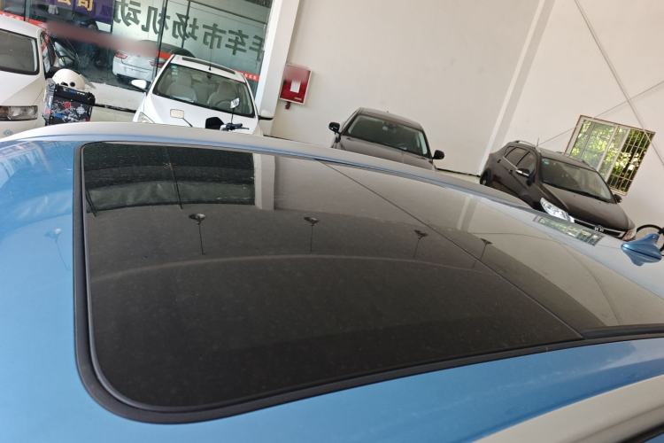 Used Haval JOLION 2021 1.5T Automatic Four-Door Version Roof