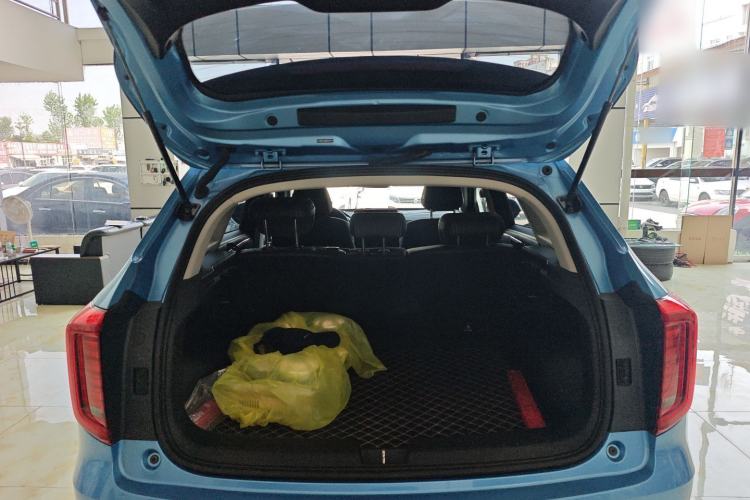 Used Haval JOLION 2021 1.5T Automatic Four-Door Version Trunk