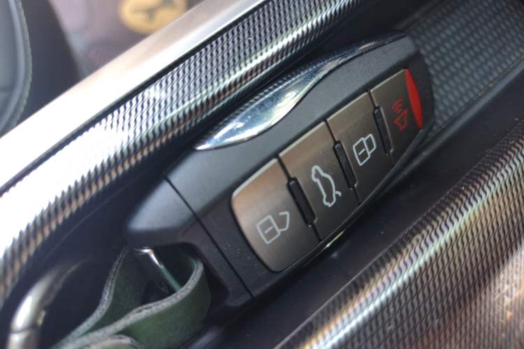 Used Haval JOLION 2021 1.5T Automatic Grand Three-Volume Version Vehicle Key
