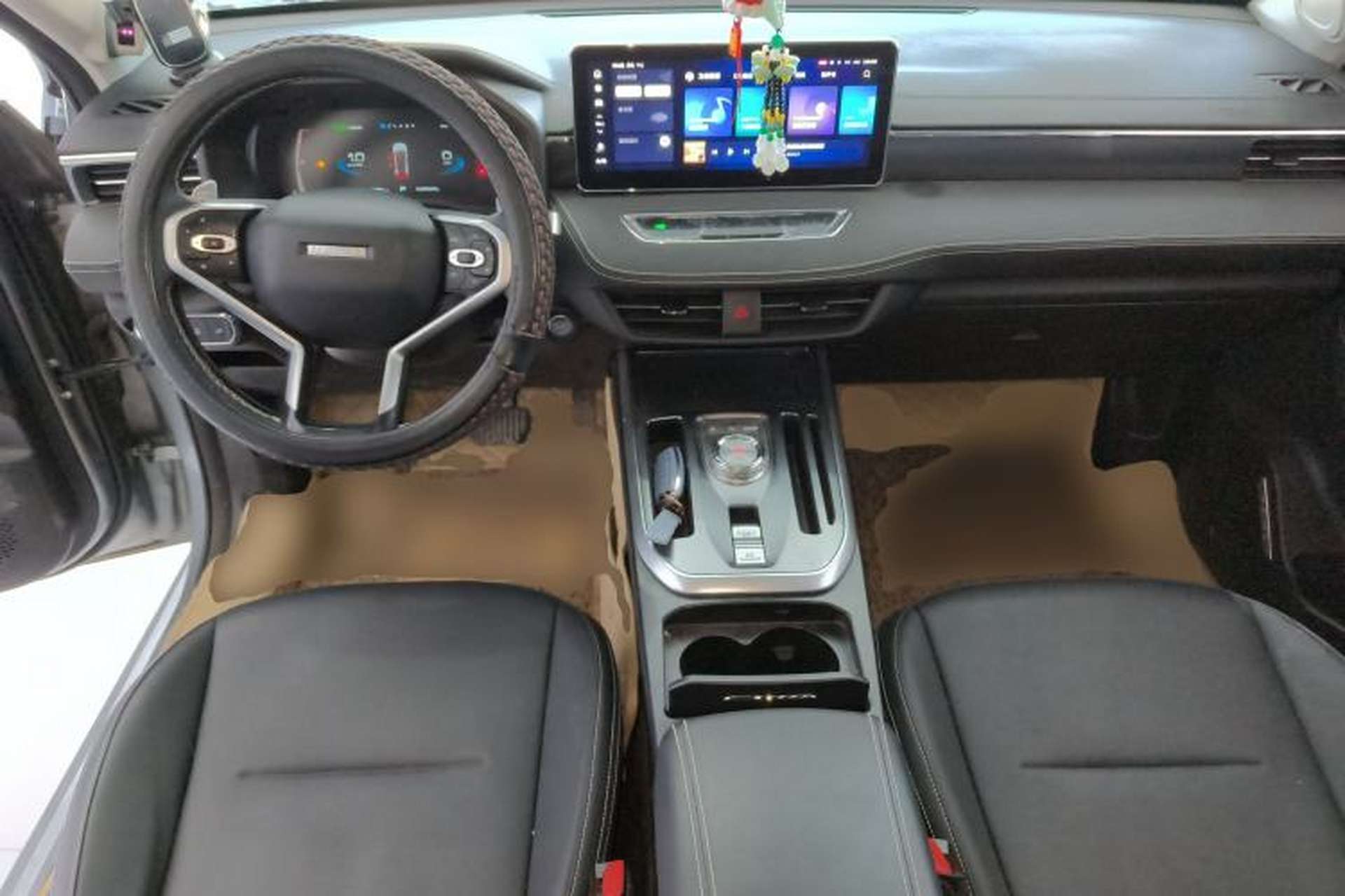 Used Haval JOLION 2021 1.5T Automatic Grand Three-Volume Version Center Console