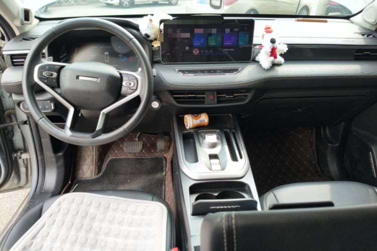 Used Haval JOLION 2021 1.5T Automatic Grand Three-Volume Version Center Console