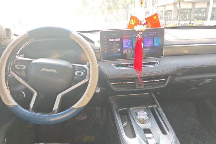 Used Haval JOLION 2021 1.5T Automatic Grand Three-Volume Version Center Console