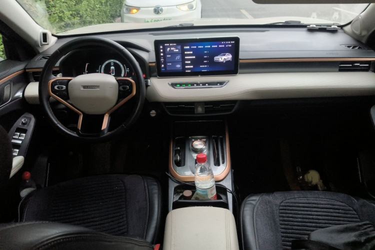Used Haval JOLION 2021 1.5T Automatic Grand Three-Volume Version Center Console