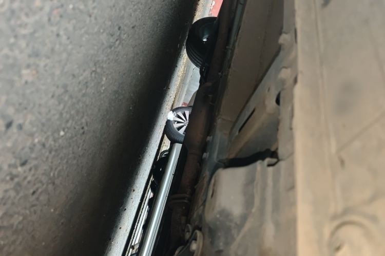 Used Haval JOLION 2021 1.5T Automatic Grand Three-Volume Version Chassis Front Right