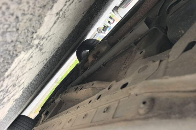 Used Haval JOLION 2021 1.5T Automatic Four-Door Version Chassis Rear Right